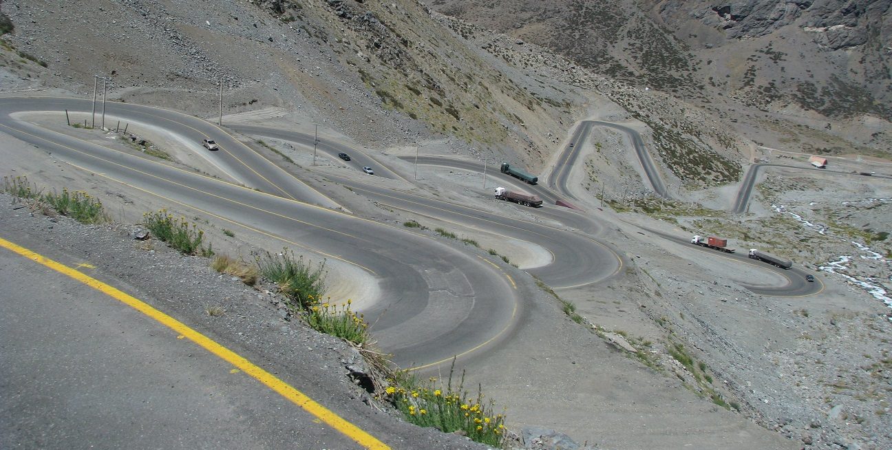 Los Caracoles Pass.