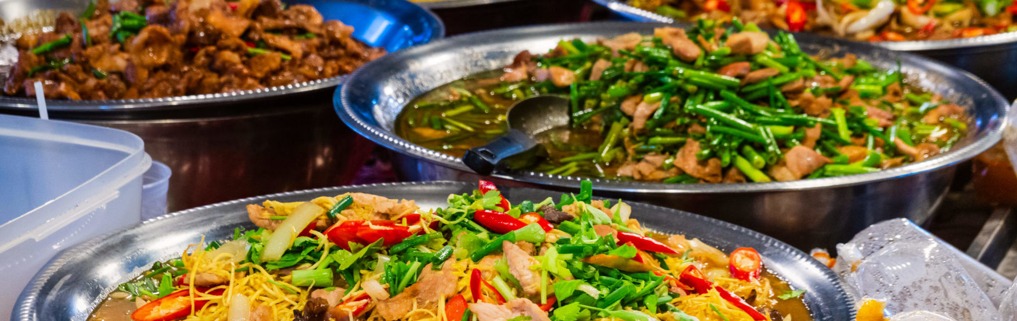 Thai food on the street is popular and sell well, not less than Pad Thai and Tom Yum Shrimp are various curries.