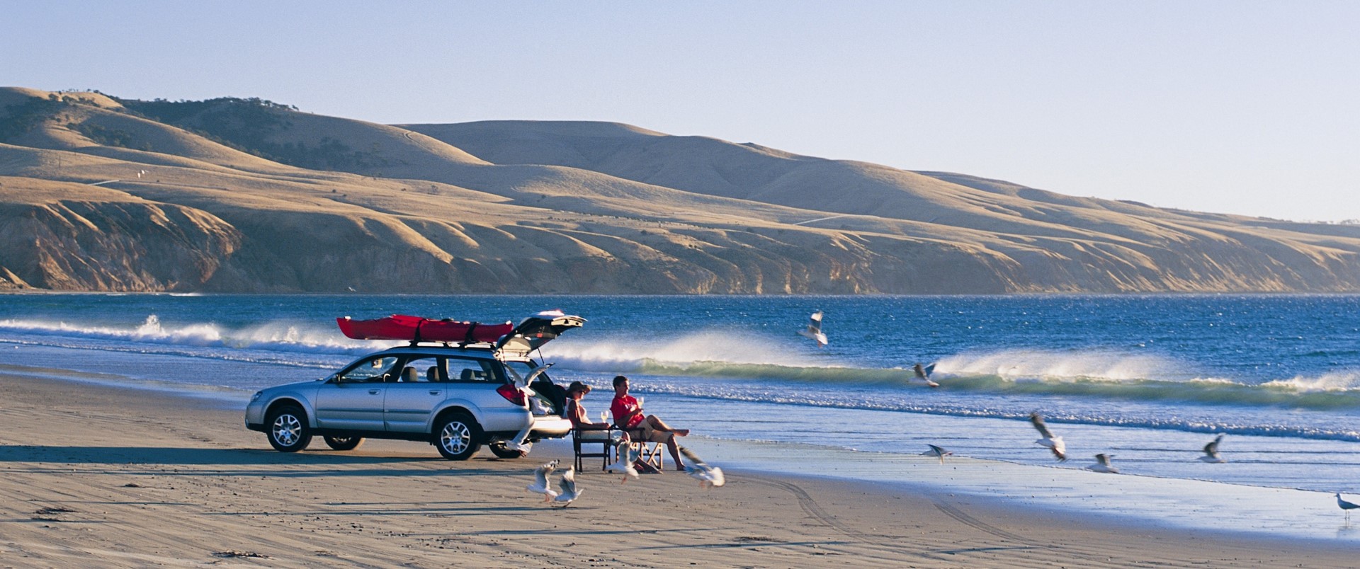 Drive along picturesque Silver Sands beach. Image: SATC/Adam Bruzzone.