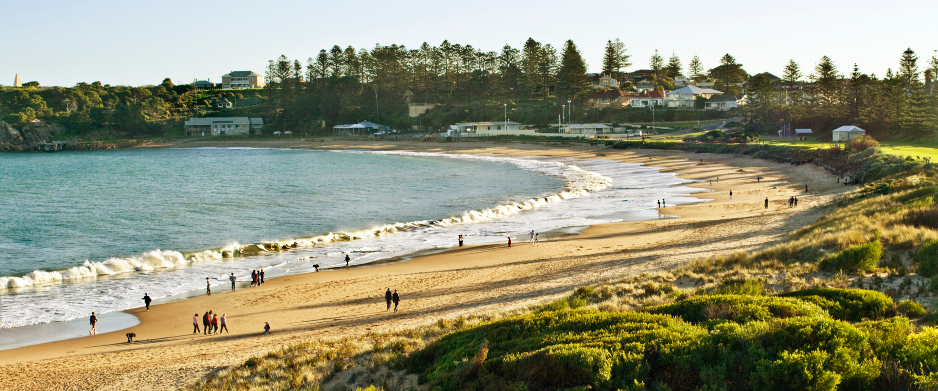 Horseshoe Bay has plenty of places to relax. Image: SATC/Graham Scheer.