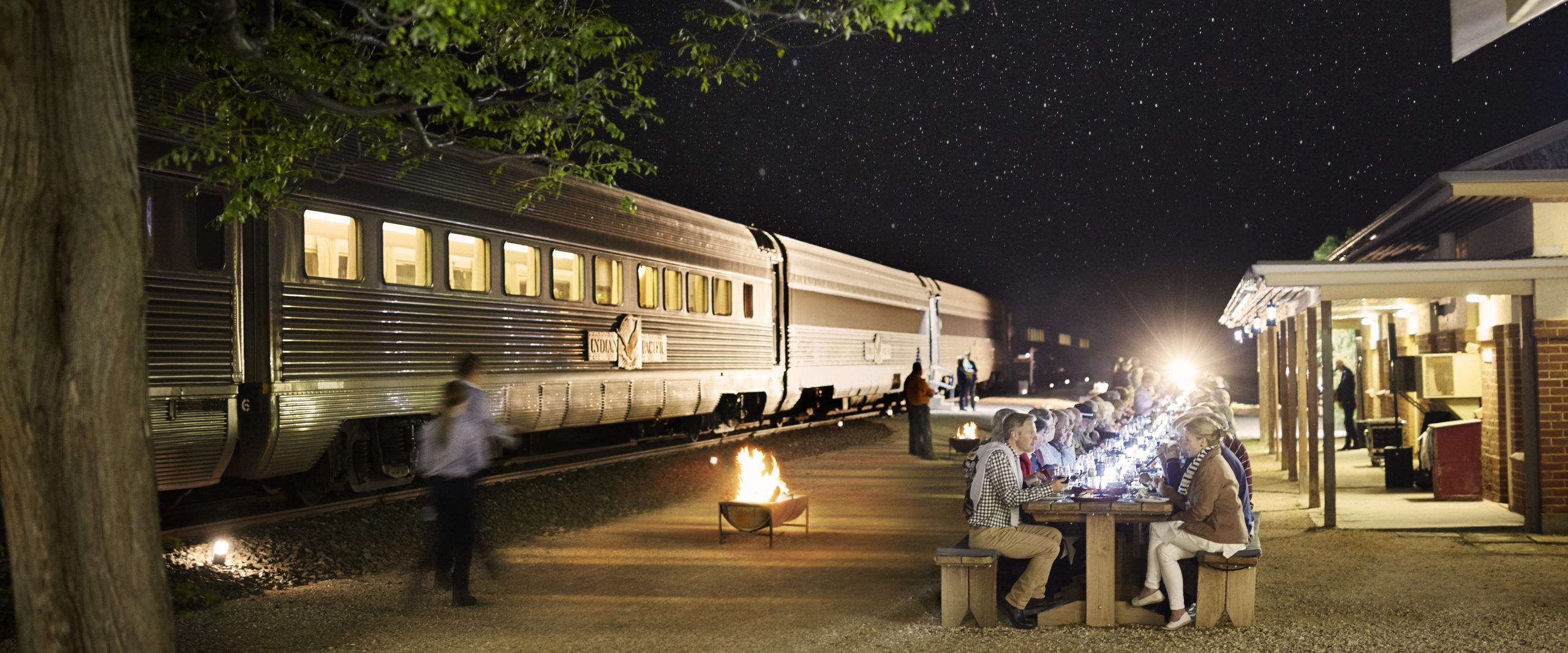 Dinner under the stars. Image: Journey Beyond